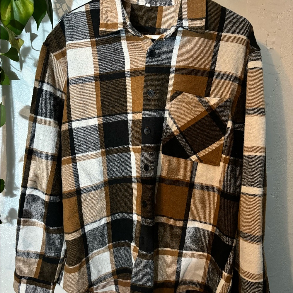Men’s button up L